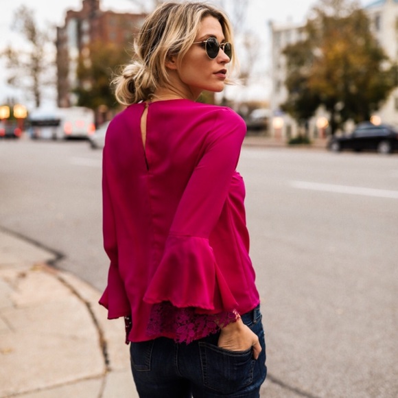 Blouse with lace trim sleeves - Picture 2 of 4